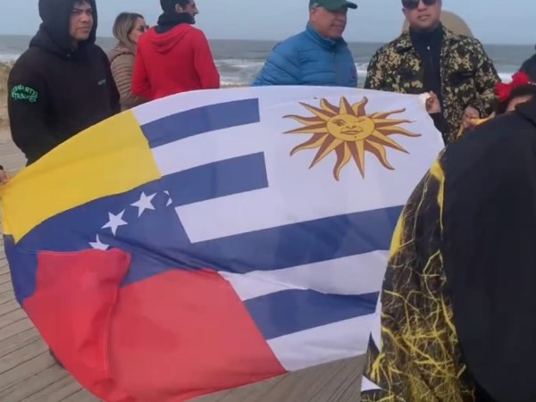 Venezolanos en Punta del Este se sumaron a protesta mundial por la democracia en su país