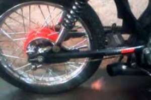 Allanaron una casa y encontraron el chasis de una moto robada