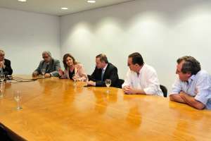 Gobierno e intendencias gestionarán base de datos común para instrumentar políticas sociales