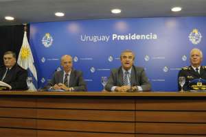 Policías y militares desalentarán movilizaciones de personas en semana de turismo