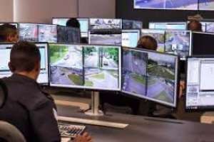 Bentancur visita el centro de videovigilancia para observar cumplimiento de medidas