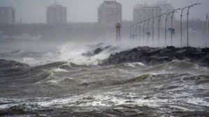 INUMET advierte sobre fuertes vientos y altas olas fundamentalmente en el este