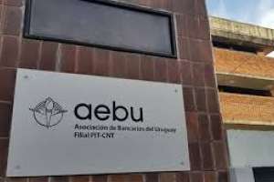 AEBU critica medidas adoptadas por el BROU con empleados estatales y jubilados