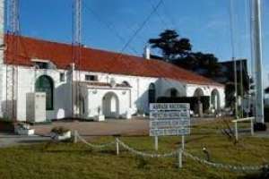 Pescadores en kayak denuncian que siguen sin poder hacer la captura que usan para alimentarse