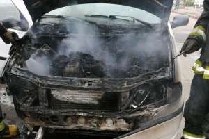 Bomberos de Piriápolis sofocaron el incendio en un vehículo
