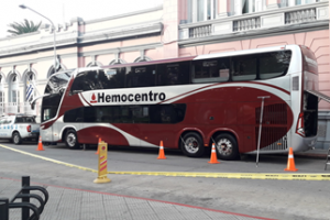 Hemobús recibe donaciones de sangre del personal policial y de la población en general