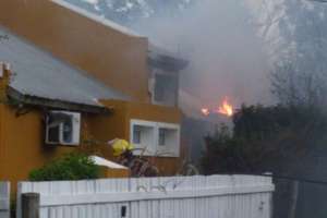 Bomberos de Piriápolis sofocaron un incendio en Playa Verde