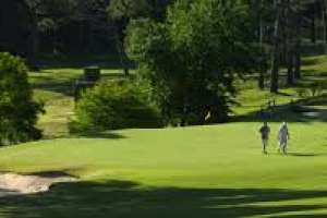 Club de Golf del Lago funciona sólo para sus socios y con un estricto protocolo sanitario