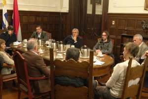 Larrañaga asegura ingreso de ambulancias y servicios médicos en barrios de todo el país