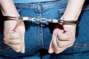 Una mujer condenada tras un arresto ciudadano; incumplía medidas cautelares cuando fue atrapada