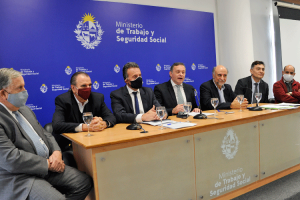 Con estricto protocolo sanitario, el martes reabren los shoppings de todo el país, excepto en Rivera