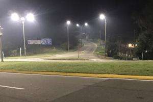 Tramo de la Ruta 10 cuenta nuevamente con iluminación tras la reparación de luminarias