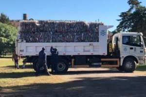 Solís Grande: centros educativos del departamento se ven beneficiados con el reciclado de plástico