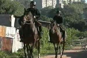 Patrulla Equina detuvo en San Carlos a un sujeto requerido por la justicia