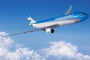 Pera: detrás de las ofertas con pasajes rebajados de las compañías aéreas “hay mucha futurología”