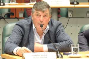 Denuncia de Matteu: en el Hospital de San Carlos el chofer hace los traslados solo, sin enfermero