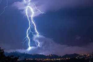 INUMET prevé tormentas y un marcado descenso de temperatura este lunes y martes