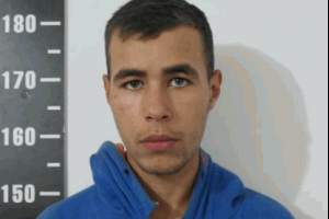 Atraparon a un sujeto y le incautaron una pistola de aire comprimido; también recuperaron una moto robada