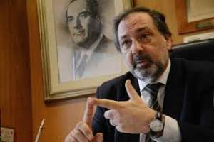 Gandini lamentó que FA no haya votado el proyecto que establece el “tax holiday” para extranjeros