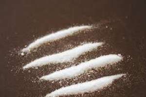 Un mayor y un adolescente de 14 años fueron condenados por venta de cocaína