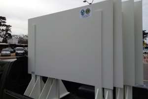 El Club de Leones y Damas Rosadas entregaron biombos móviles al Hospital de Maldonado