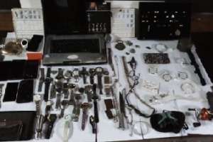 Un condenado tras la incautación de armas de fuego y objetos robados en Pueblo Gerona