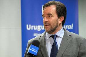 Ministro Cardoso: Uruguay restablecerá en breve conectividad turística con Europa