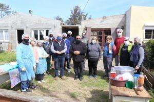 Intendente valoró trabajo de olla solidaria en balneario Buenos Aires