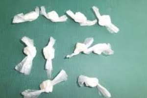 Un mayor y dos adolescentes formalizados en San Carlos tras la incautación de cocaína