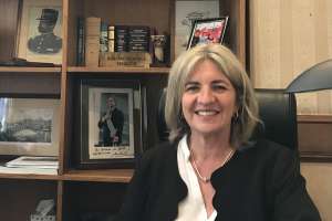 Magdalena Zumarán asumió en el Senado, supliendo a Penadés