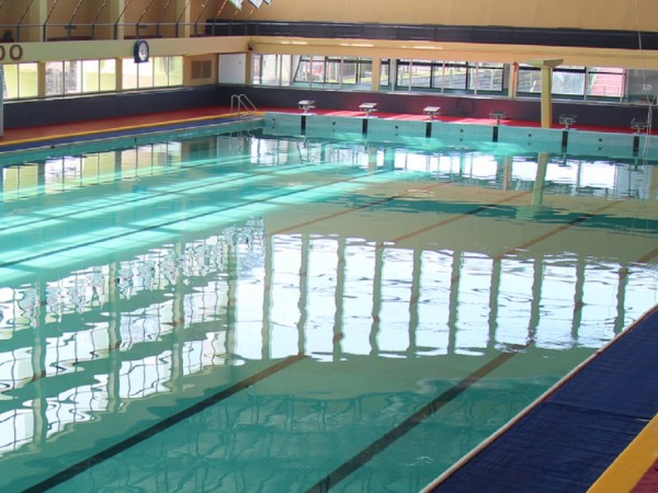 La piscina del Campu...