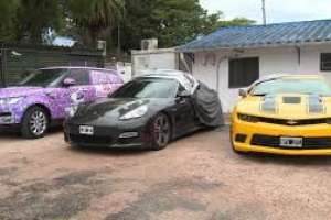 Rematarán dos Porsche, un Camaro y una Land Rover, propiedad de Marcelo Balcedo