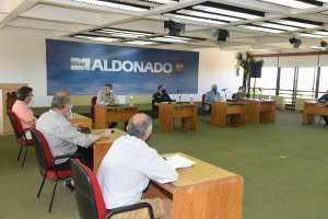 Bentancur encabezó reunión de coordinación ante avance del COVID y anunció equipos de control y pasaje a la justicia por incumplimiento de cuarentena