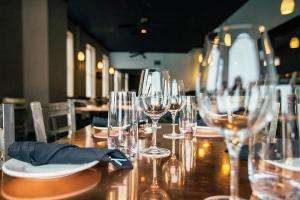 Restaurantes y bares de Maldonado: cierre a la hora cero y aplicación de sanciones en caso de incumplimiento