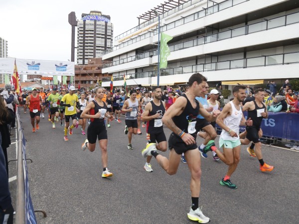 Maraton, Punta del Este, Extranjeros