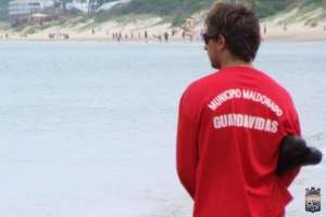 Guardavidas: hay 86 puestos operativos y 256 funcionarios al cuidado de las playas