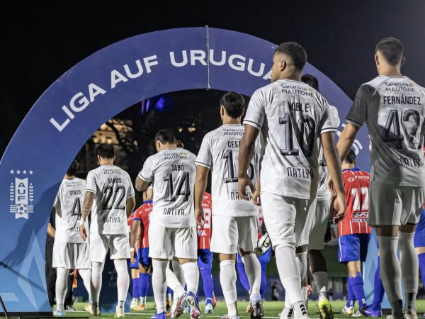 Deportivo Maldonado no pudo con Central Español y perdió la chance de quedar a un punto de la cima