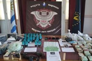 Operación “Solos”: Policía incautó cocaína, ketamina y éxtasis en La Barra y dos hombres marcharon a prisión