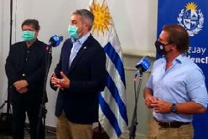 Lacalle Pou recibió en Punta del Este al presidente de Paraguay, Mario Abdo Benítez