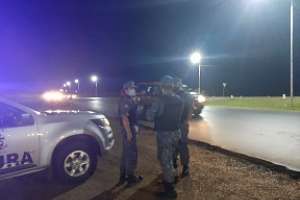 Aglomeraciones, cierre preventivo del Muelle Mailhos y la Glorieta y hasta un hombre que mordió la mano a un policía