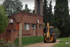 Remueven arenas, colocan cortina vegetal y controlan arroyos