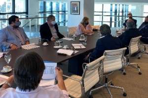 Intendentes nacionalistas se reunieron con autoridades del gobierno