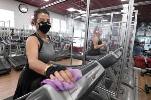 Gimnasios y academias que retoman actividad deben registrarse ante SND