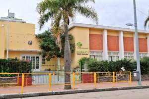 Suspenden presencialidad en Escuela 5 por casos Covid positivos