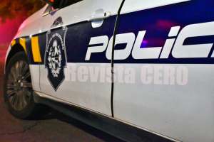 Una mujer y un hombre fueron despojados de celular y moto
