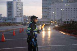 Tránsito intensifica los controles desde las 18 horas