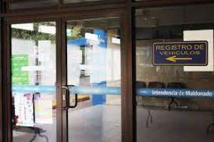 Comenzaron actuaciones por maniobra para "borrar deudas de vehículos" en Tránsito de la intendencia de Maldonado