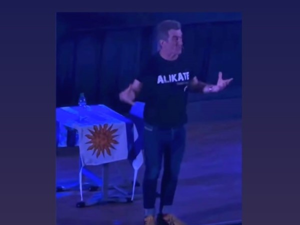El actor español Luis Zahera se presentó en Punta del Este: “¡Viva Uruguay!”