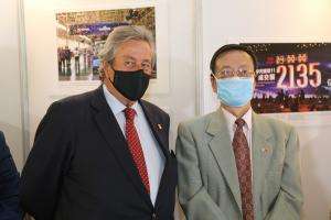 Antía agradeció a Wang apoyo chino con 2 millones de vacunas