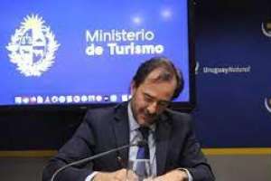 Investigadora: Satenil dijo que la publicidad en la vía pública se contrata "igual que en administraciones anteriores" en Mintur